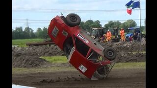Vrije standaard vliegt voorover over kop, Hoogkerk 2014