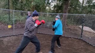 MOZES vs FIRECHICKEN (sparing in the new cage)