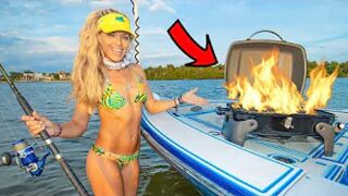 Now THAT's a Fire! ???? Florida Fishing and Sandbar Bikini Catch & Cook