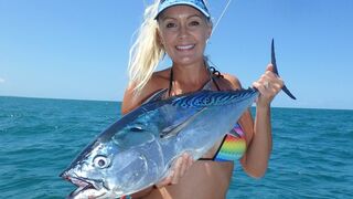 Casting for Pelagics at Jumpinpin bar