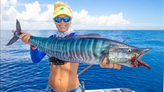 How to Catch DEEP SEA WAHOO While Saltwater Trolling! (Weed Line Fishing Florida)