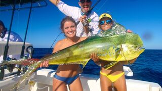 Florida Keys Mahi Fishing & She Caught a MONSTER!