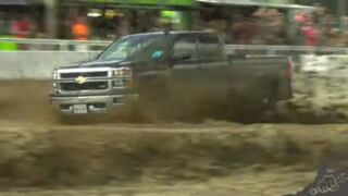 MUD RACING EVERYTHING IN THE PARKING LOT