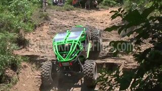 Coleworx Riddler Buggy shreds a tire as it Launches up big egg at Gray Rock ORV.
