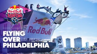Defining Gravity With Home-Made Flying Machines In Philadelphia | Red Bull Flugtag