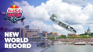 New Flying Record Set In Minneapolis - Saint Paul! | Red Bull Flugtag