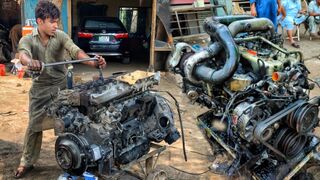 Rebuilding Straight 6-Cylinder Seized Diesel Engine || Our professionals will demonstrate!