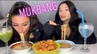 Mukbang with my sister ( LIFE UPDATE)