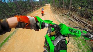 Woods Motocross Track - Chasing Friends on KX250F