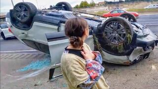 LADY PULLED FROM WRECKED CAR | BEST & WORST MOTO MOMENTS OF THE WEEK [Ep.#25]
