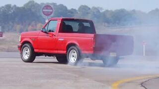 Hiding a Turbocharger in a '94 Ford Lightning MuscleTrux Wars Part 3 - Trucks! S10, E3