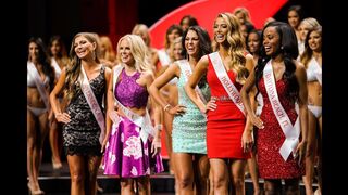 Hooters 21st International Swimsuit Pageant (2017)